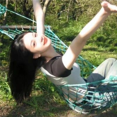 白衣校花与大长腿2